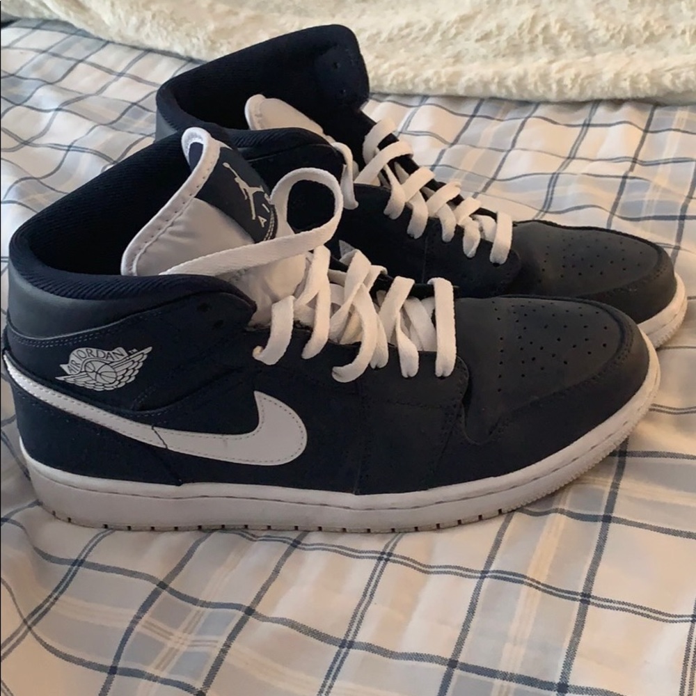 Navy air Jordan 1 retro